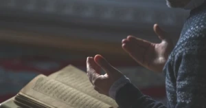 Kadir Gecesi'nde Okunması Gereken Dualar: Türkçe Okunuş ve Anlamlarıyla Rehberiniz!